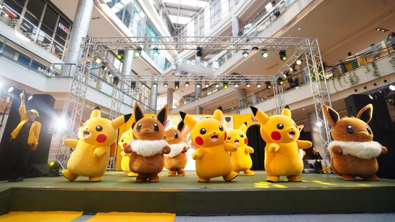 Pikachu’s Indonesia Journey di Jakarta, Set Pikachu Batik Gantungan Kunci Tersedia!
