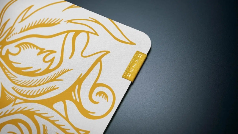 Razer Rilis Mouse Mat Edisi Khusus Faker: Rayakan 10 Tahun Kemitraan dan Gelar Worlds Kelima