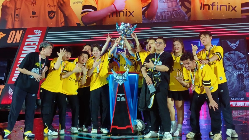 ONIC Juara MPL ID S15 Setelah Laga Sengit Melawan RRQ Hoshi