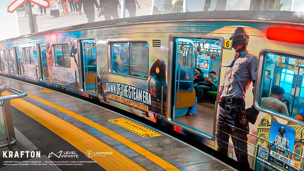Kolaborasi PUBG MOBILE X Attack on Titan Hadir di KRL Jabodetabek!