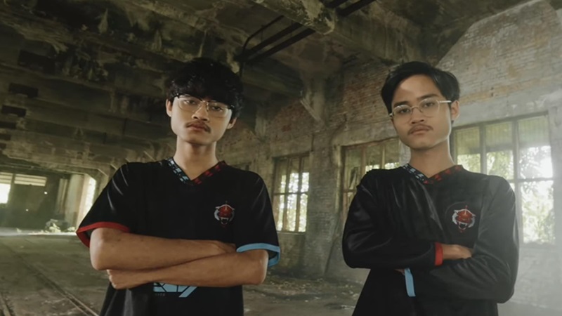 Luxxy & Boboho Ungkap Harga Jual Jersey Spesial yang Ada Tanda Tangan Mereka