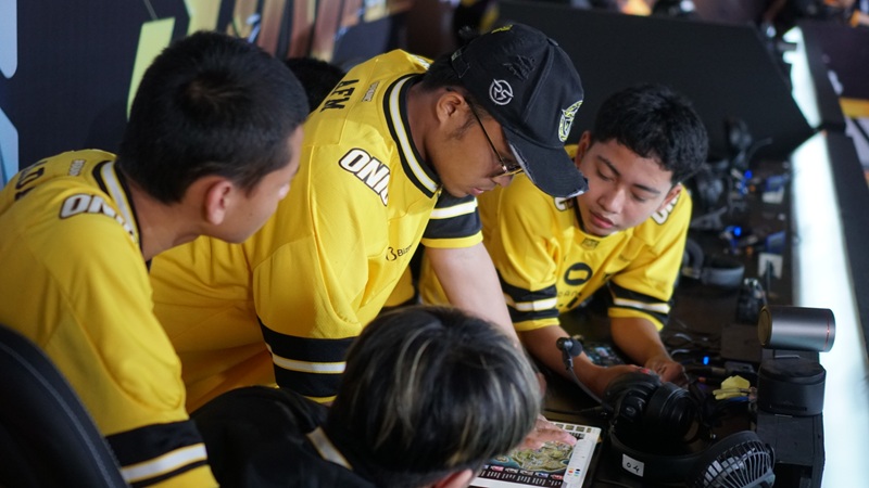 FFWS SEA 2025 Fall: ONIC Lolos ke Grand Finals, 4 Tim Indonesia Bersaing di Babak Akhir!