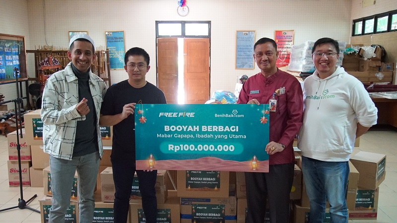 Gamer Free Fire Sukses Galang 100 Juta Rupiah untuk Panti Sosial