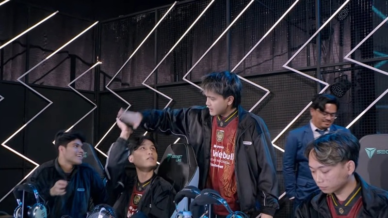 Hasil M7: Alter Ego Taklukkan Aurora Gaming dengan Kemenangan Dramatis