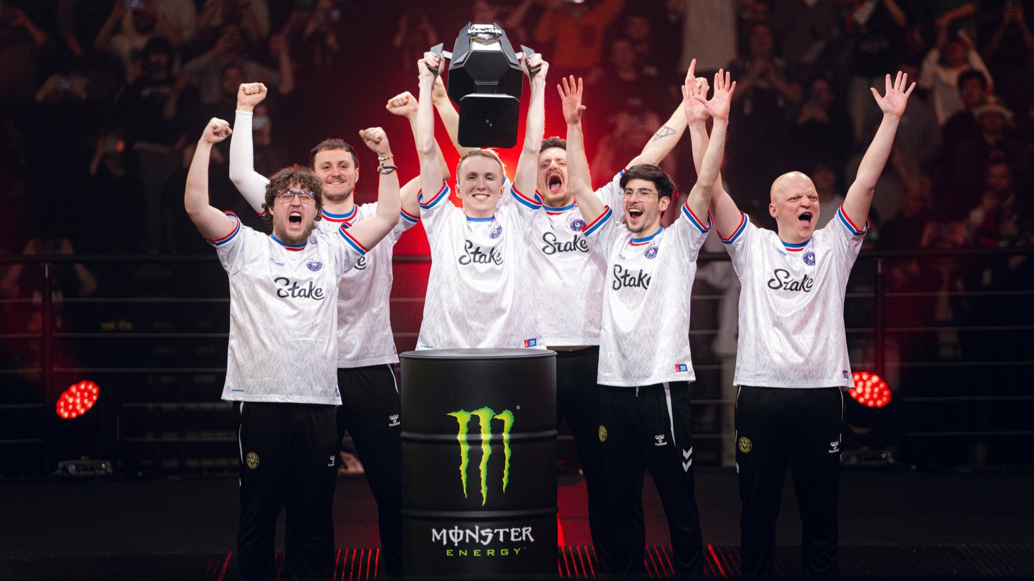 Team Vitality Juara StarLadder Budapest Major 2025!