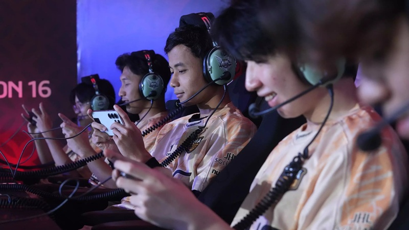 Hasil MPL ID S16: Maybeee Cetak Savage Pertama, Dewa United Bangkit Lawan Geek Fam!